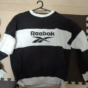 리복 XL 트레이닝복 맨투맨 블랙 화이트