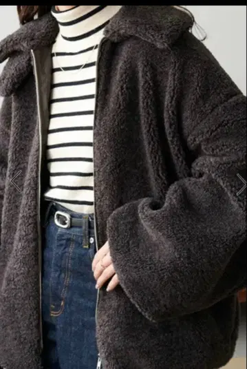 Discoat 컬리 퍼 스탠드 블루종 브라운 드로 코드 포함