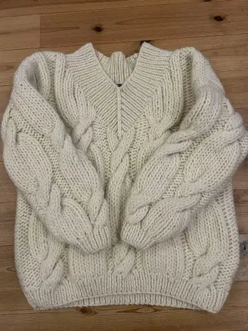 [ 새상품급 ] MIRSTORES 케이블 스웨터