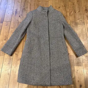 블랙과 화이트 체크 무늬 롱 코트