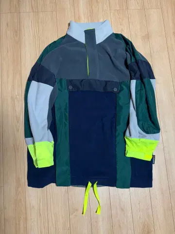 나곤스탠스 플리스