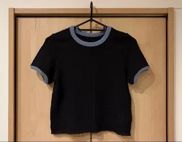 [새상품급] KBF 바이컬러 레이스 TEE 블랙 x 블루