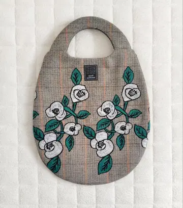 미나 페르호넨 swing camellia 에그백