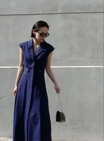 네이비 슬리브리스 롱 원피스 esio