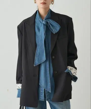 미사용 새상품 Loungedress 20주년 한정판 Big 테일러드 자켓