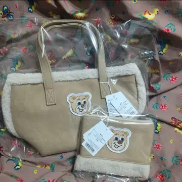 새상품 페이러 테디 백 파우치