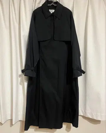 [ HYKE ] 블랙 롱 트렌치코트