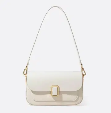 천연 가죽 화이트 숄더백 골드 금장 장식