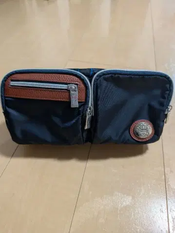 [ 새상품급 ] 오로비안코 바디 백