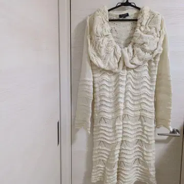 Miki La Mousse 아이보리 긴팔 가디건 38