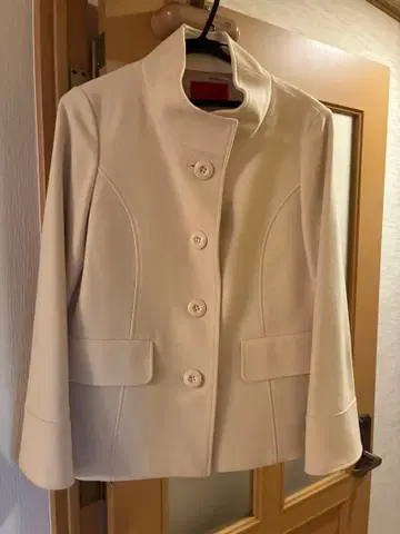 Roberta di Camerino 화이트 자켓 38