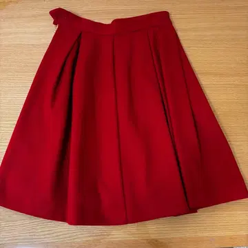 새상품급 BANNER BARRETT 플레어 스커트 가을/겨울 레드