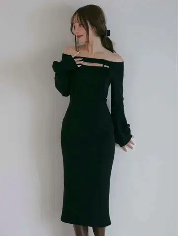 안도마리 니트 원피스