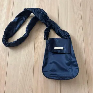 [ un/neu ] 숄더백