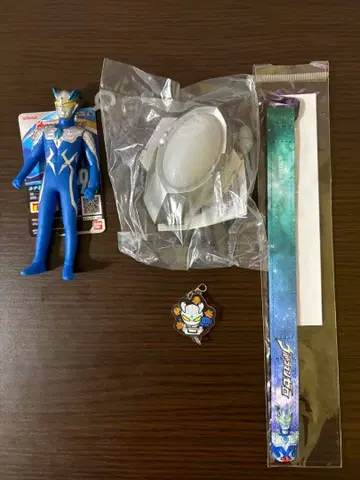 울트라맨 제로 4종 세트