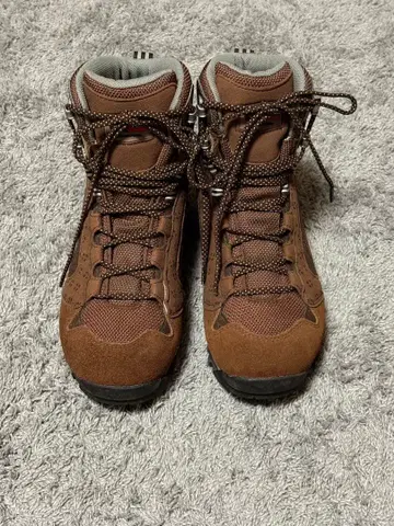 캐러밴 트레킹 슈즈