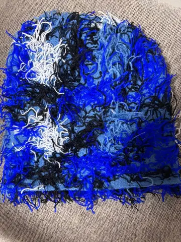 프린지 달린 캐주얼 니트 모자