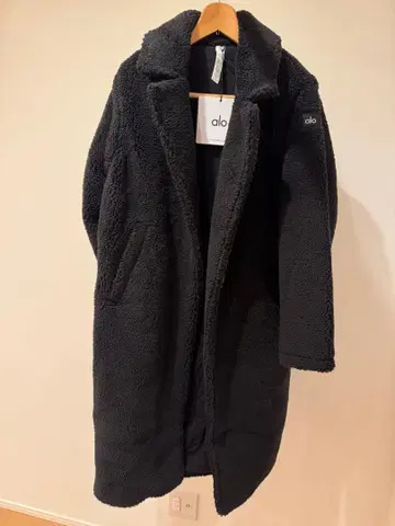 [ 새상품 미사용 ] alo 오버 사이즈 쉘파 트렌치 블랙