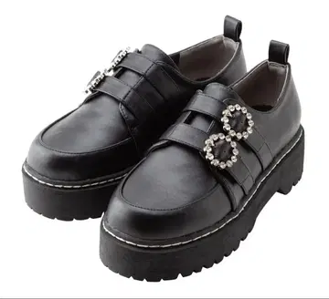 더블 비쥬 버클 펌프스