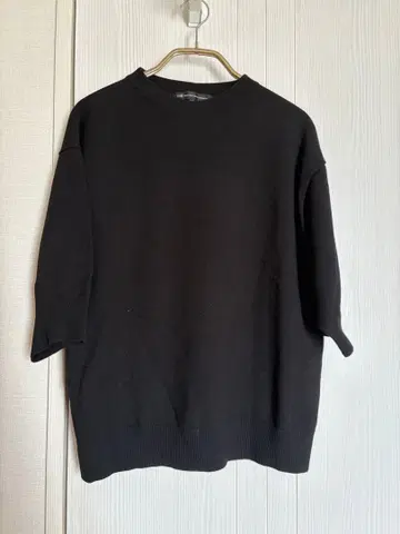 [ 새상품 ] 23구 블랙 반팔 니트