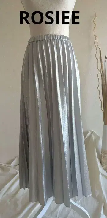 ROSIEE 실버 플리츠 스커트
