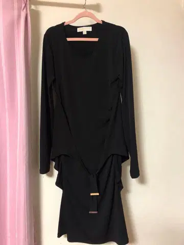 MICHAEL KORS 블랙 드레이프 원피스