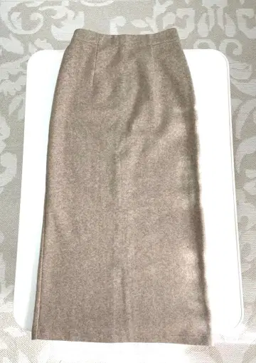 ZARA 슬릿 롱 스커트 베이지 아름다운 실루엣 따뜻한