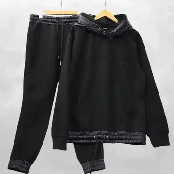 1PIU1UGUALE3 RELAX 로고 자수 절개 나일론 셋업 L