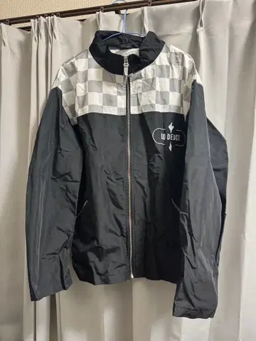 Do Deuce 체커 패턴 나일론 자켓