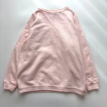 서드 매거진 자수 로고 맨투맨 핑크 트레이닝복