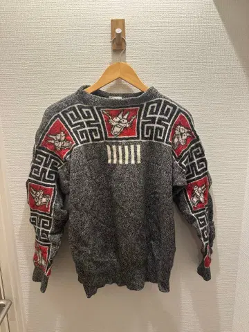 ficce YOSHIYUKI KONISHI 모레츠 아타로 스웨터 니트