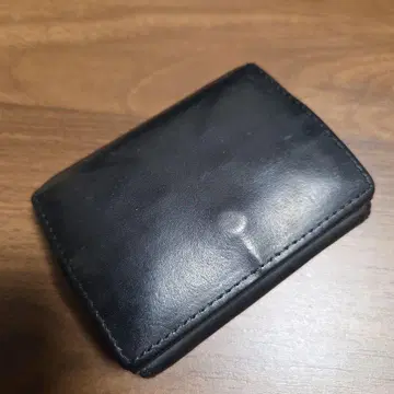 SLOW&CO 블랙 가죽 3단 폴더형 지갑