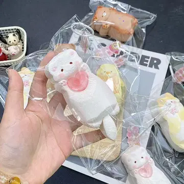 고양이 스틱 스퀴즈