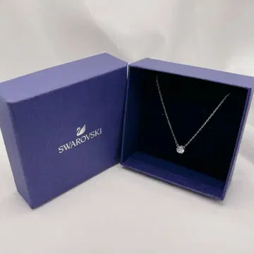 SWAROVSKI 크리스탈 펜던트 목걸이