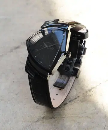 3일 연휴 SALE 해밀턴 벤츄라 풀블랙 손목시계 H24401731