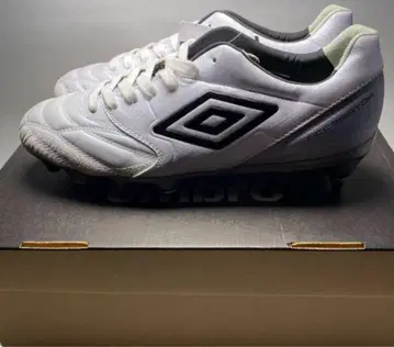 [ 천연 가죽 ] 축구 스파이크 엄브로 25.5cm