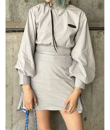 EMODA 나일론 퍼프 미니 원피스