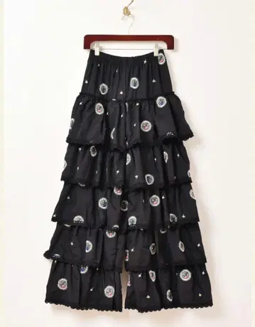 플라워 자수 프릴 팬츠