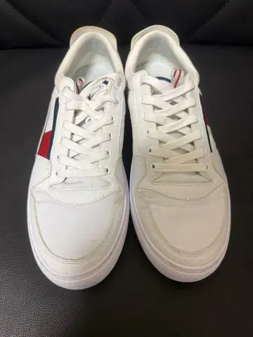 TOMMY HILFIGER 스니커즈