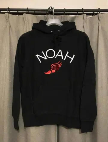 'NOAH' Winged Foot Logo Hoodie S 블랙