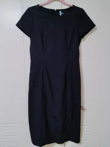 네이비 반팔 드레스 무릎 기장