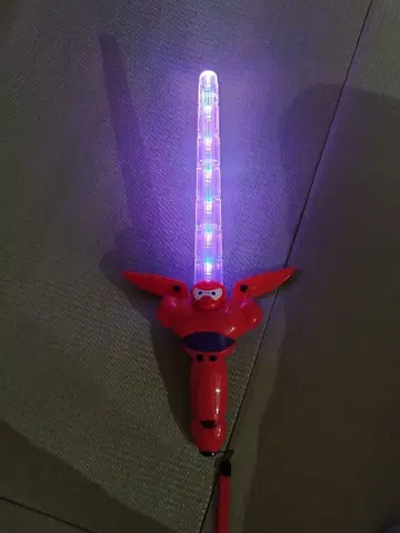 베이맥스 빛나는 완구 소드 라이트 디즈니 응원봉 검형 라이트