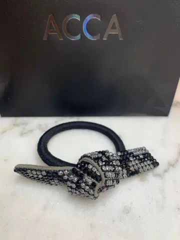 ACCA 비쥬 부착 머리끈 한정품 블랙/그레이