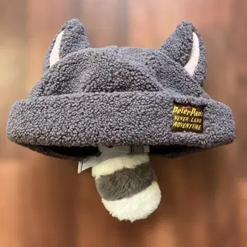 너구리 귀 달린 복슬복슬 모자