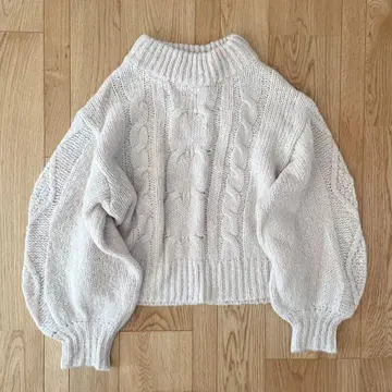 후즈 후 치코 케이블 짜임 니트