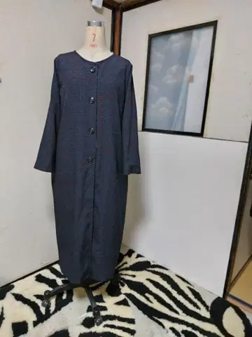 리버서블 롱 코트 다크 네이비 빨간색 선 패턴