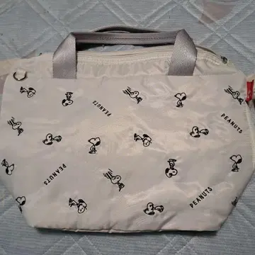 새상품!! ROOTOTE PEANUTS 스누피 패턴 핸드백