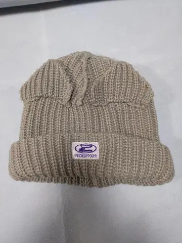 계속 한밤중이면 좋을 텐데 TECHNOPOR 귀달린 니트 모자 그레이