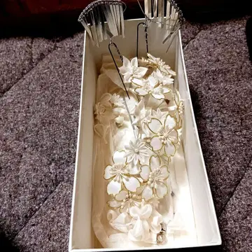 하얀 꽃 벚꽃 같은 헤어콤