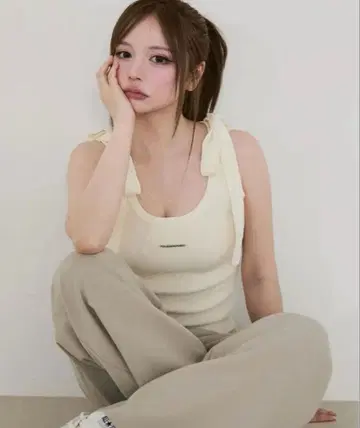 ANDMARY Avrill ribbon tops